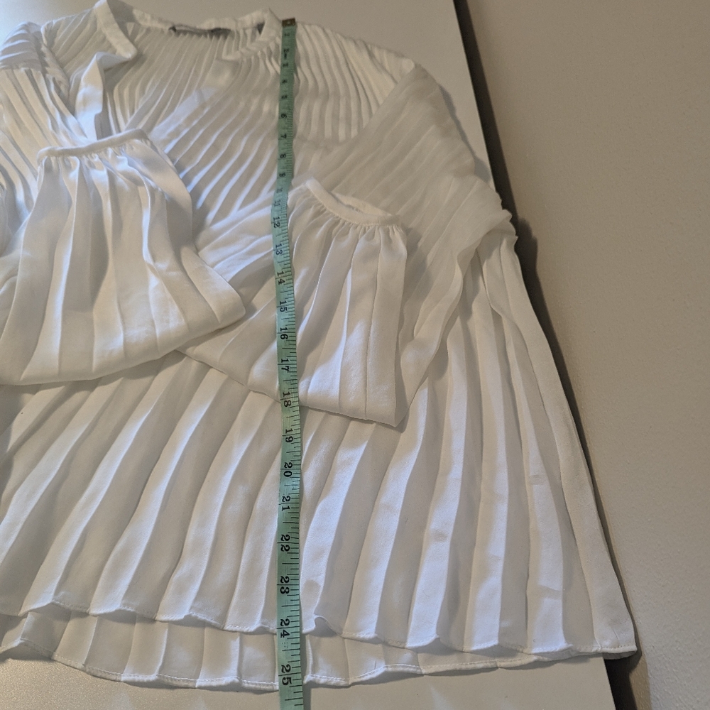 Vince Pleated Chevron Button Long Sleeve Flowy Blouse - Picture 9 of 12